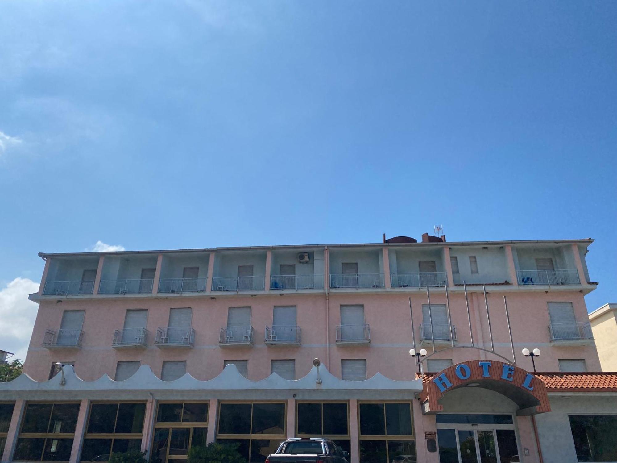 Al Torrione Bed and Breakfast Campora San Giovanni Esterno foto